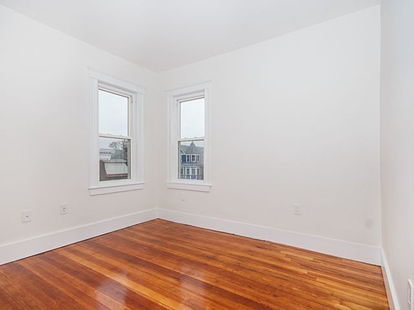 72 Downer Ave, Dorchester