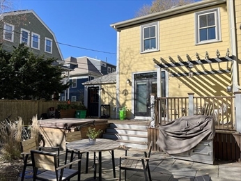 42 Holbrook St, Jamaica Plain