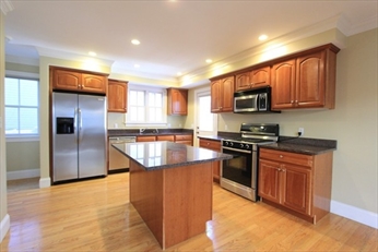 49 Wyman St, Jamaica Plain