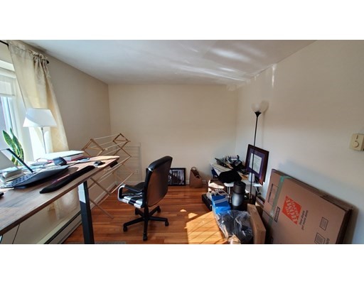 39 Englewood Ave, Brighton