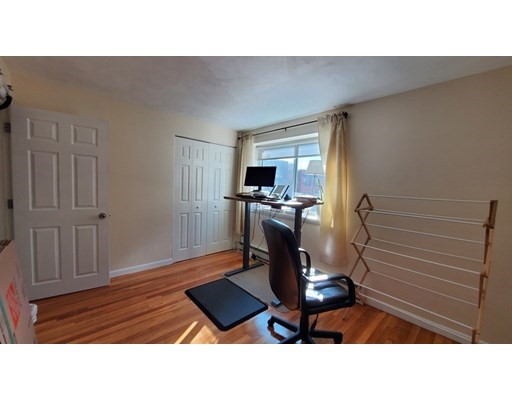 39 Englewood Ave, Brighton