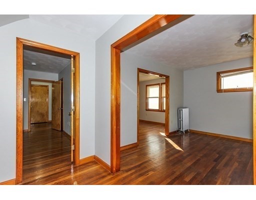 43 Gordon Ave, Medford