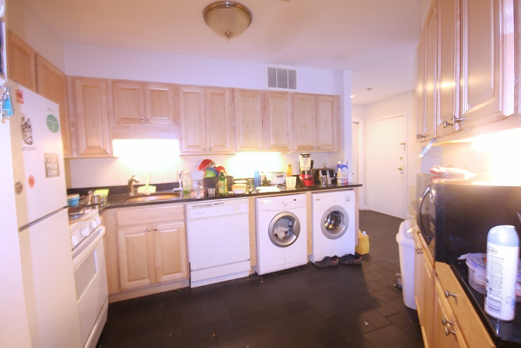 100 Riverway, Fenway