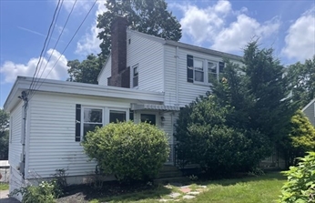 32 Border St, Dedham