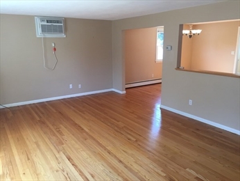 352 Sprague St, Dedham