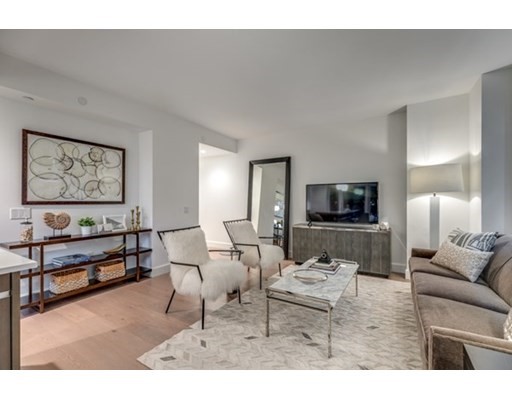 100 Lovejoy Pl, Waterfront