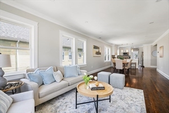 84 Sunnyside St, Hyde Park