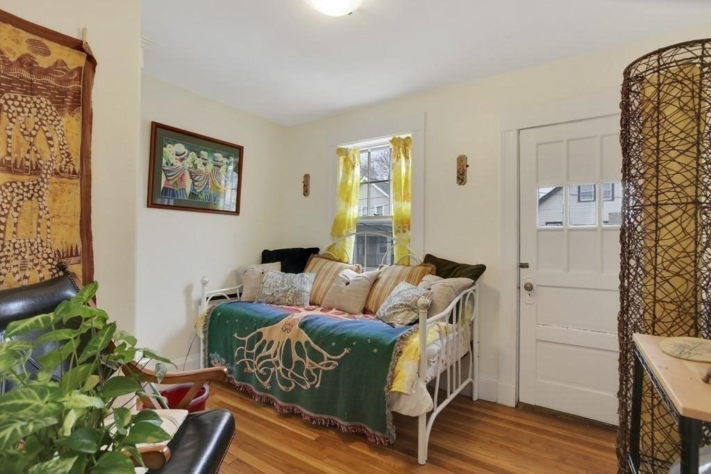 35 Manning St, Roslindale