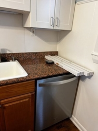 27 Knoll St, Roslindale