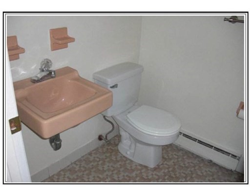 1406 Beacon St, Brookline Hills