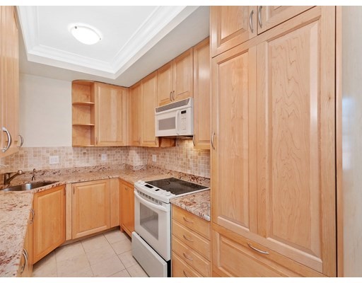 8 Gloucester St, Back Bay