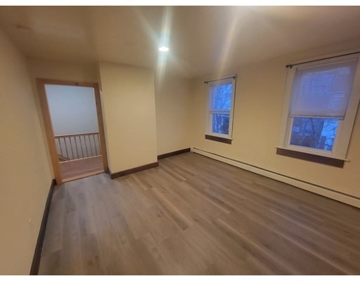 22 Holmes St, Malden