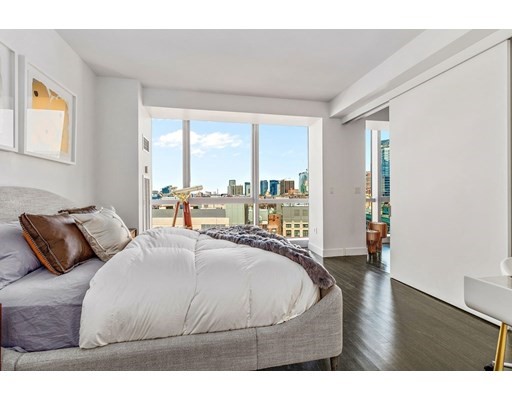 110 Stuart St, Back Bay