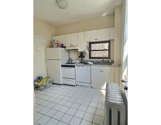 1482 Beacon St, Coolidge Corner