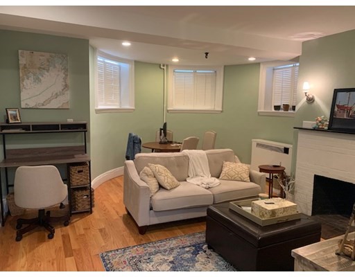 239 Commonwealth Ave, Back Bay