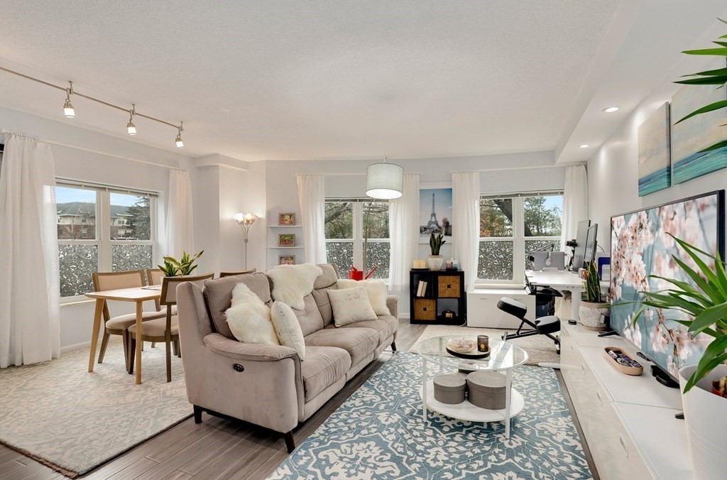 655 Concord Ave, West Cambridge