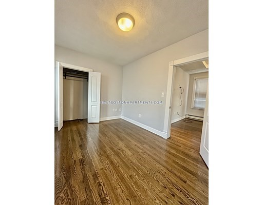 119 Falcon St, East Boston