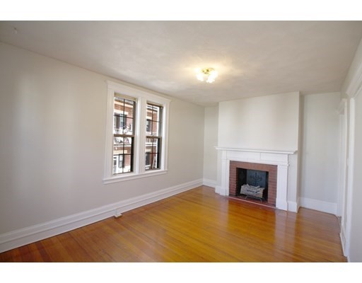 120 Glenville Ave, Allston