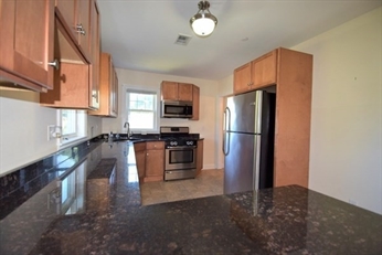 39 Ocean Ave, Quincy