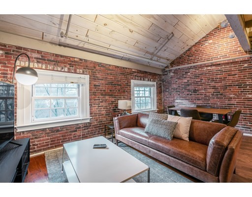 15 Union St, Downtown