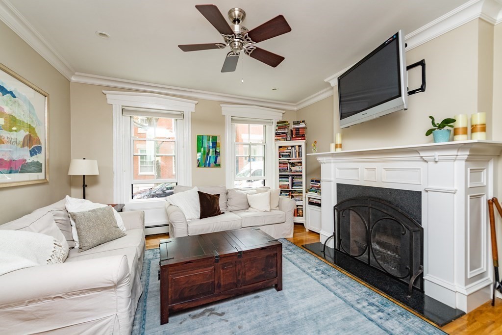 15 15 Mount Vernon St, Charlestown