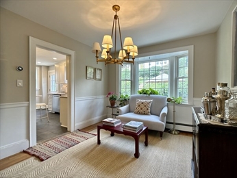 451 Poplar St, Roslindale