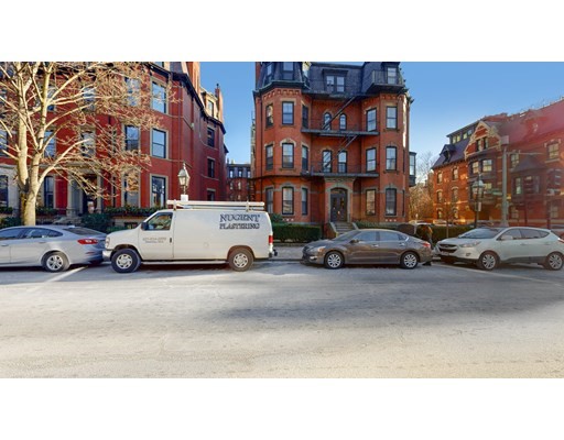 92 Marlborough St, Back Bay