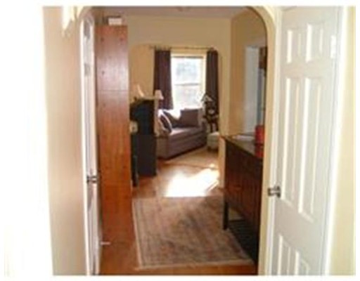 395 Broadway, Central Square