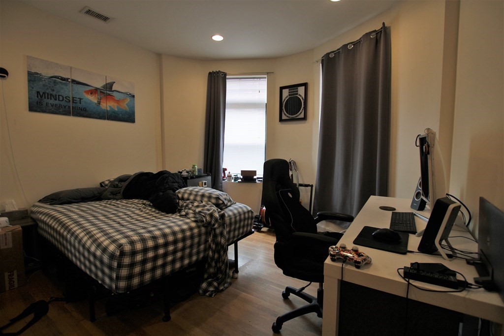 1801 Beacon St, Coolidge Corner