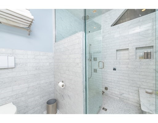 340 Marlborough St, Back Bay