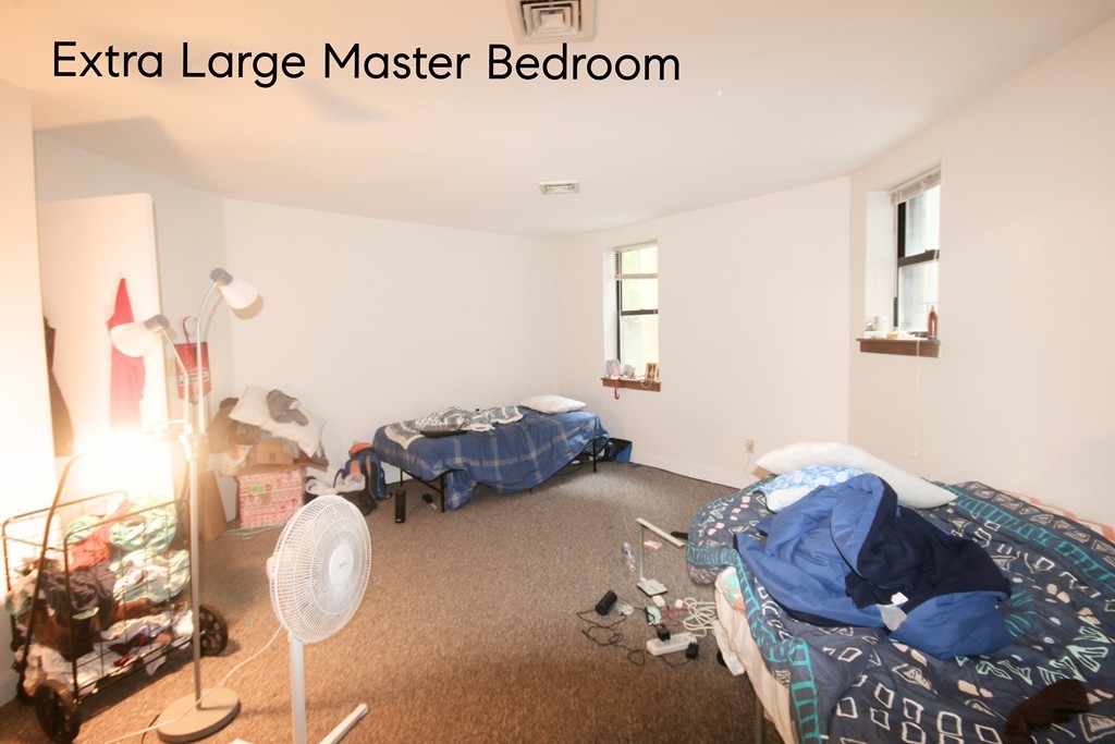 100 Riverway, Fenway