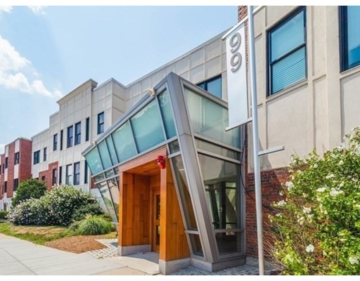 99 Chestnut Hill Ave, Brighton