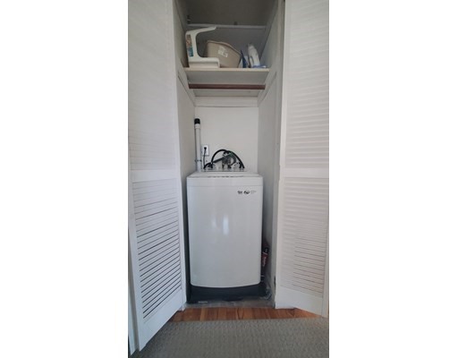 39 Englewood Ave, Brighton