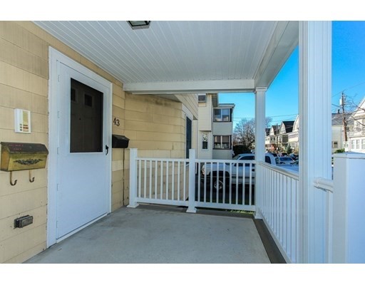 43 Gordon Ave, Medford