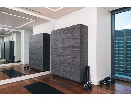 1 Dalton St, Back Bay