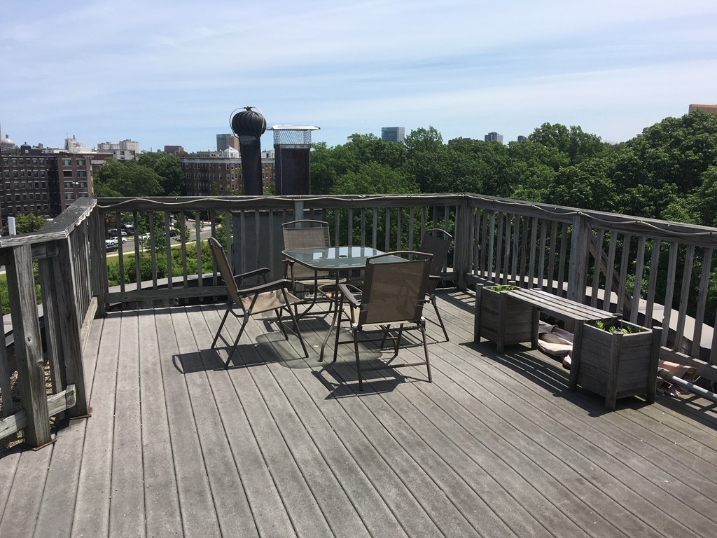 100 Riverway, Fenway