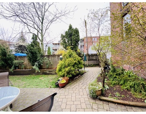 764 Cambridge St, East Cambridge