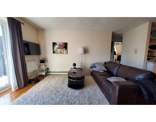 39 Englewood Ave, Brighton