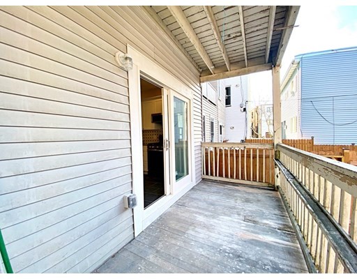 20 Frankfort St, East Boston