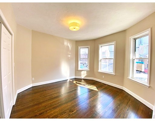 20 Frankfort St, East Boston