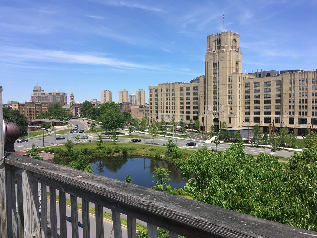 100 Riverway, Fenway