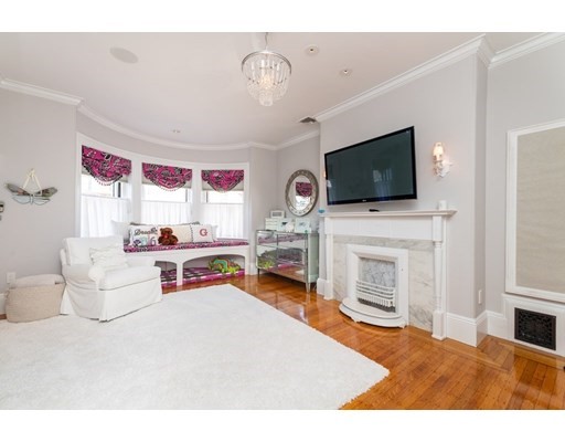 340 Marlborough St, Back Bay