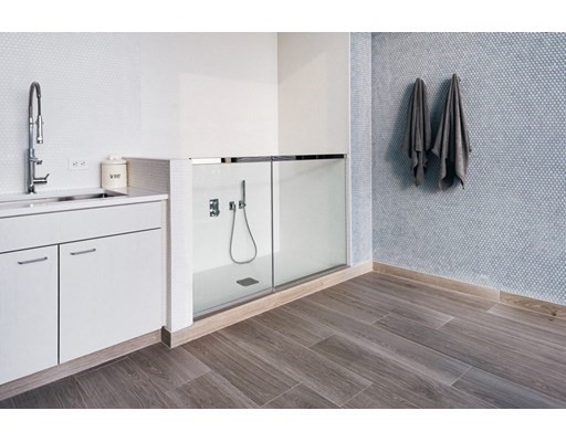 1 Dalton St, Back Bay