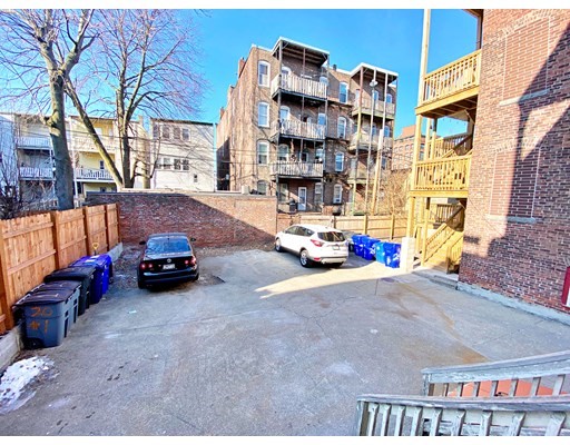 20 Frankfort St, East Boston