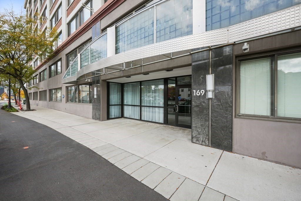 169 Monsignor Obrien Hwy, Kendall Square