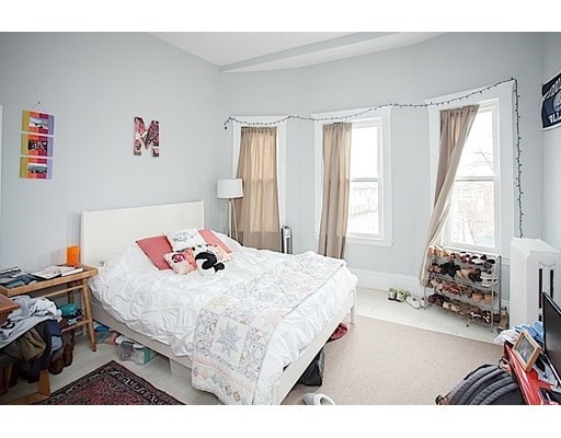 368 Broadway, Central Square