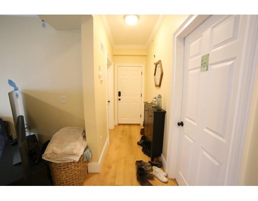 15 Orchard St, Porter Square