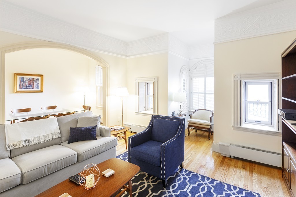 387 Commonwealth Ave, Back Bay