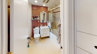 227 Amory St, Jamaica Plain