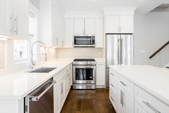 14 Mcbride St, Jamaica Plain